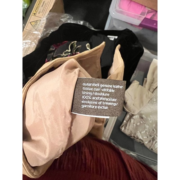 Danier Soft Leather Pants Women's Size 8 camel color - Picture 5 of 5